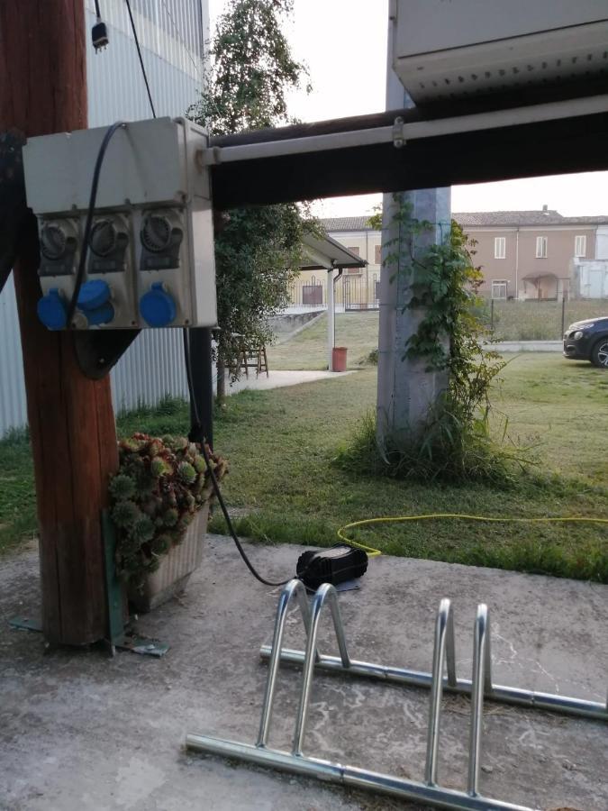 Bagnolo San Vito Corte Nuova B&B מראה חיצוני תמונה